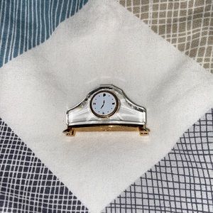 Crystal clock decoration
